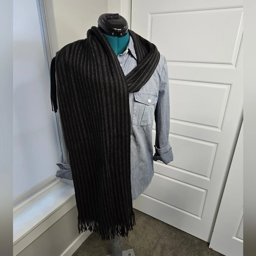 MICHAEL KORS LONG BLACK & GREY STRIPE SCARF FRINGE ENDS UNISEX OS WINTER COSY